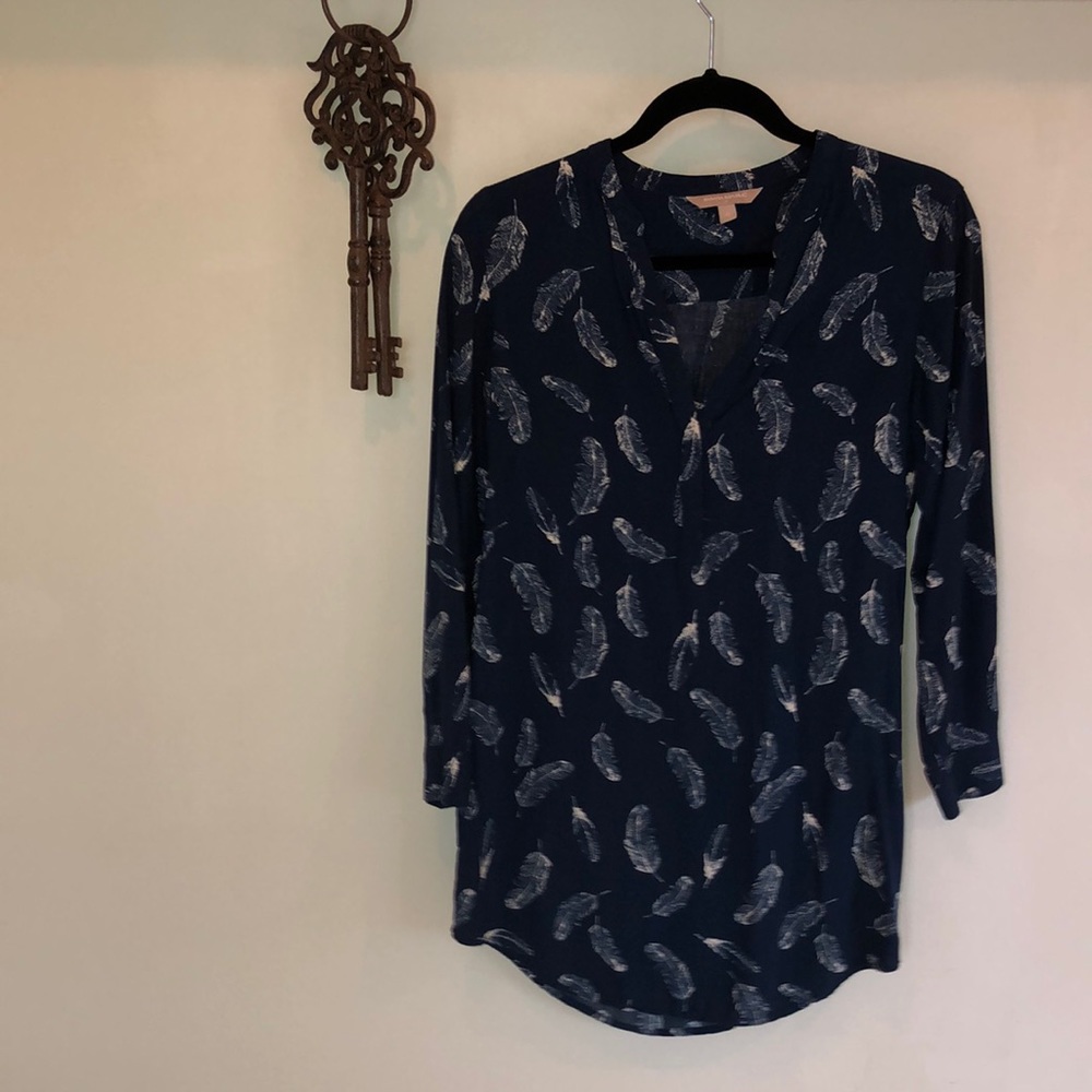 Banana Republic Feather Design Long Sleeve Shirt